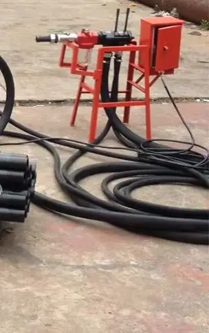 Customized Mini Energy Saving Electric DTH Drill Compact Structure Quarry Rig