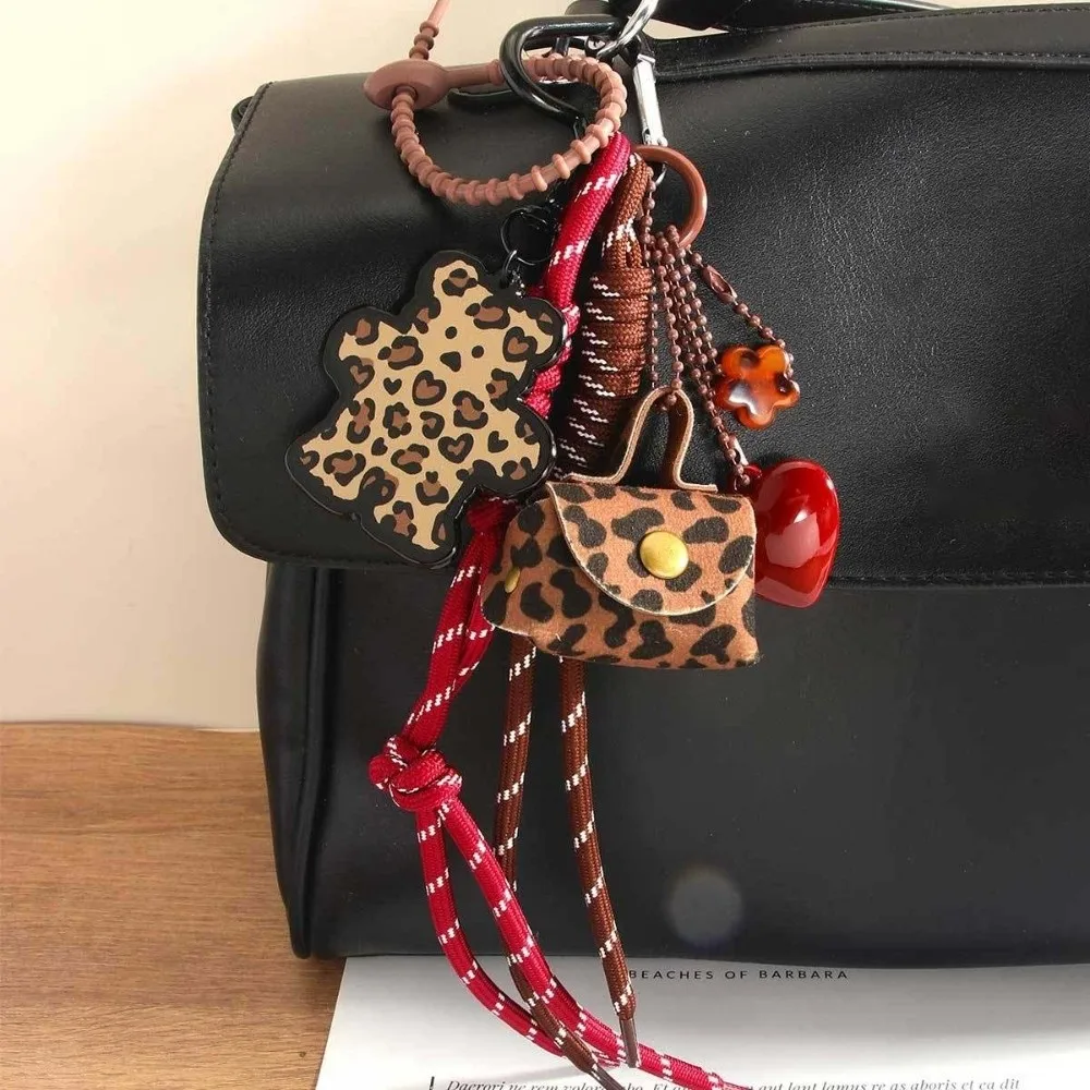 

Elegant Starfish Tassel Keychain PVC Leopard Print Leather Tulip Pendants Rainbow Cartoon Versatile Bag Charm Car Key