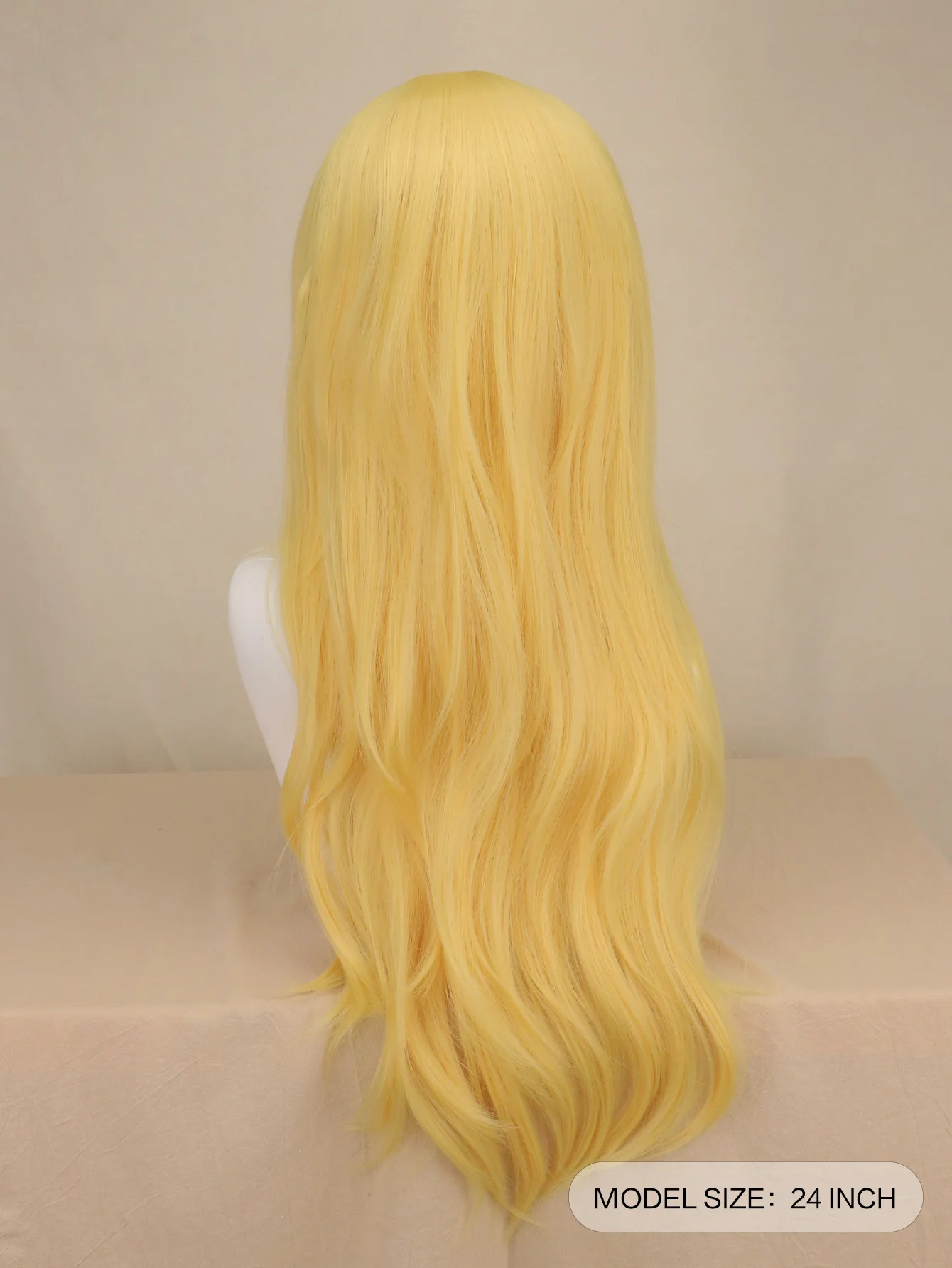 Perruque de princesse jaune longue bouclée et ondulée pour femmes et filles, perruque de Cosplay en Fiber synthétique Blonde pêche résistante à la chaleur