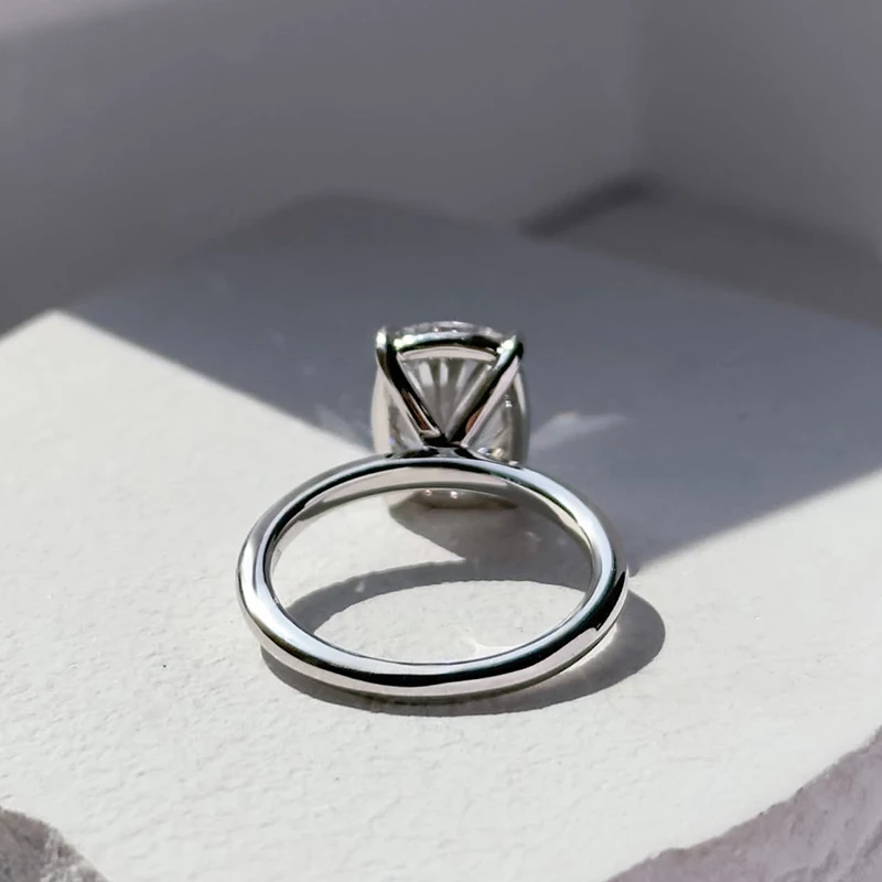 Customizable 14K 18K Gold Engagement Solitaire Ring 1CT 5CT Oval Cushion Cut VVS1 Moissanite/Lab Grown Diamond Engagement Ring