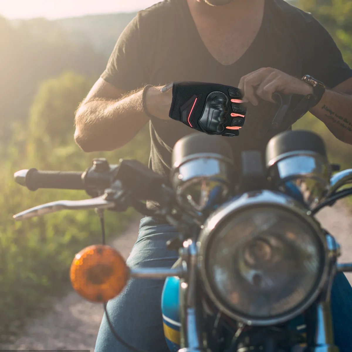 

1Pair Outdoor Riding Gloves Half Finger Breathable Anti-Slip Lightweight Comfortable Cycling Gloves for Driving Jogging Fishing