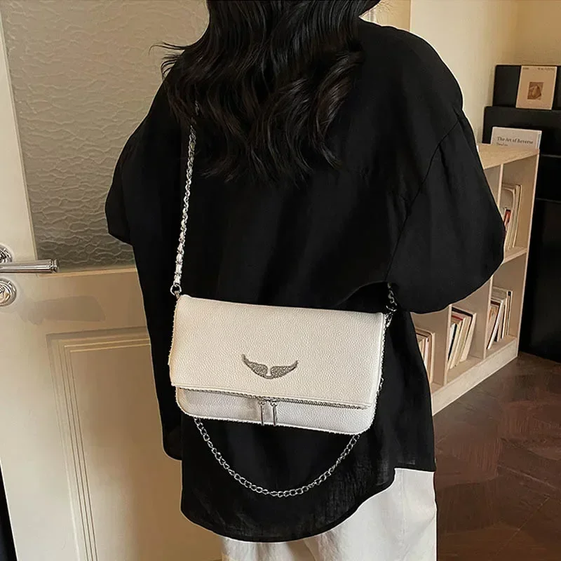 Bolso de hombro y bandolera de moda 2026, bolso cuadrado pequeño con alas para mujer, monedero pequeño y bonito, bolso de mano versátil y elegante