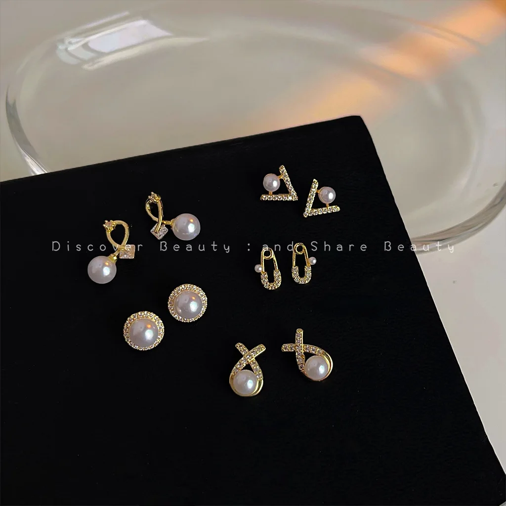DIY accessories Niche design sense versatile zircon stud earrings female Korean simple small pearl earrings fashion commuter ear