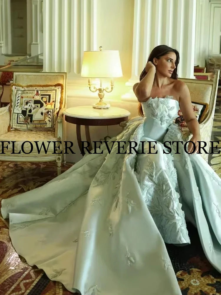 Dostosowane suknie wieczorowe Wykwintne proste Klasyczne proste Wysokiej jakości aplikacja Wzór Plisa Linia A Długie sukienki bez ramiączek Fas