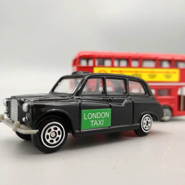 Metal 1:43 CAR Model London Taxi Double Decker Bus Set Single Box Collect Toy Figures