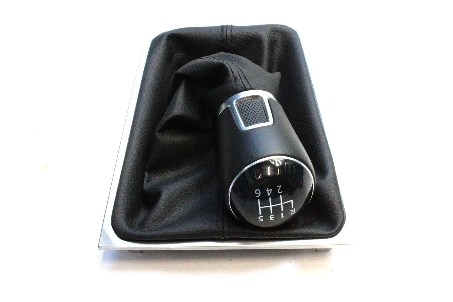 

VolMarkt VW Passat 2015- Gear Knob and 6-Speed Manual 3 G1711113 In Blinds