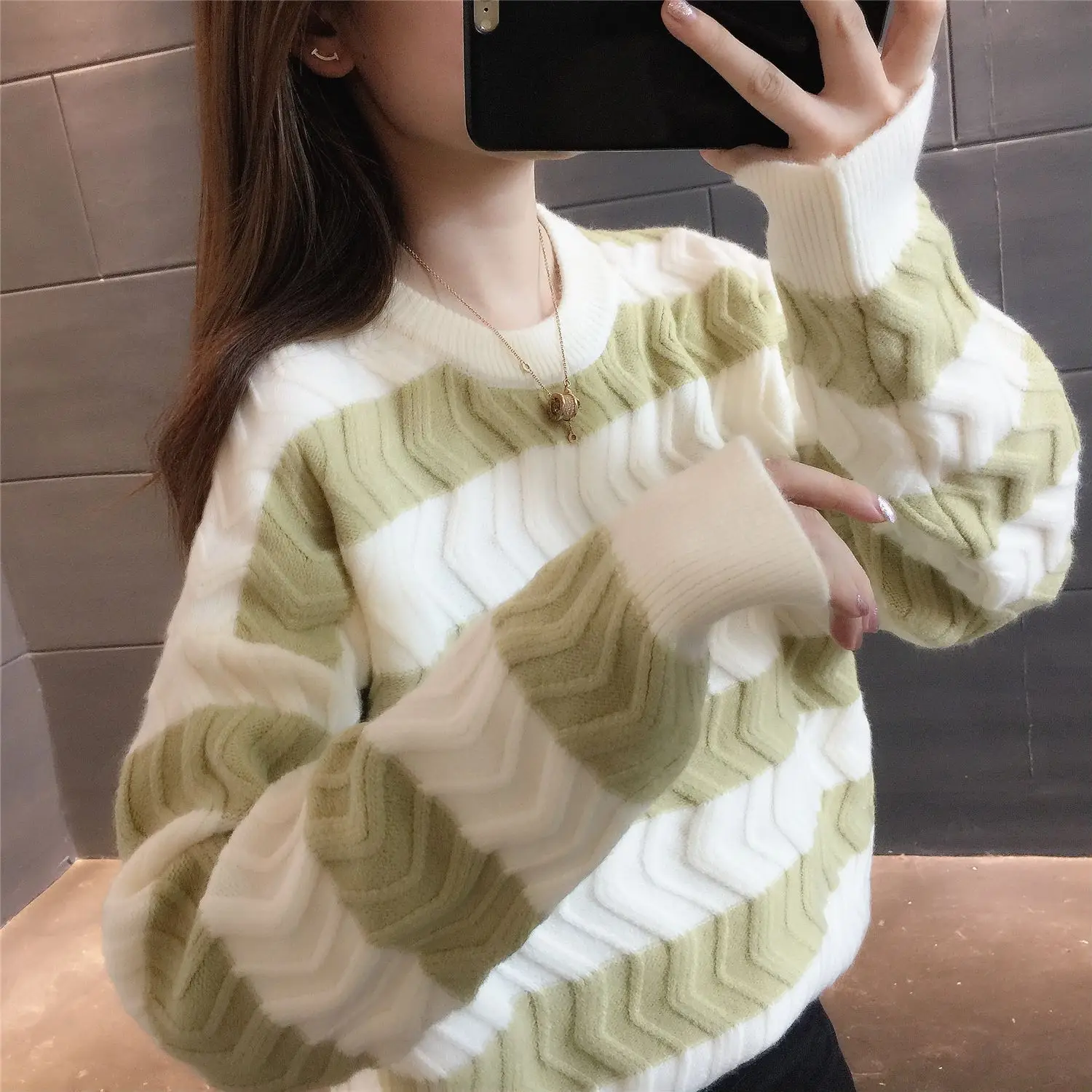 韓国ファッション 秋 長袖トップス レディース ニット セーター 2025 新作 ストライプ Oネック 暖かい プルオーバー レディース セーター