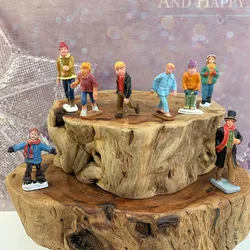 HO 1:87 Winter Resin Mini Figures, Hand Painted Christmas Snow Scene Model People, Train Diorama Decor Collectible Gift