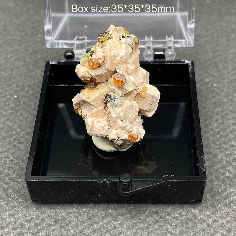 

100% natural Fanta colored garnet raw stone mineral specimen healing crystal gemstone collection +Box size:35*35*35mm