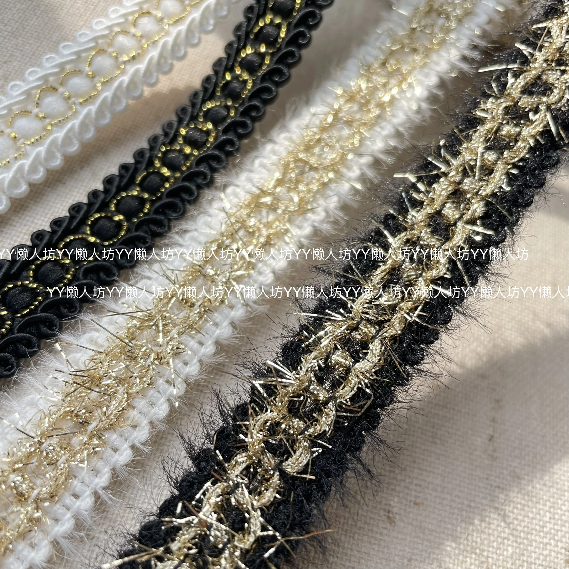 

1.4cm Black and White Gold and Silver Figure-Eight Wave Edge Lace Trim for Home Furnishings, Clothing Accessories, Crafts, Edging, Decorative Trim 10m Price