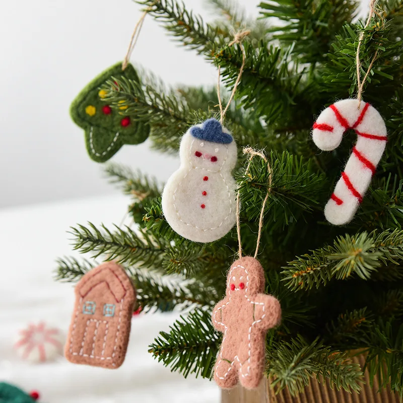 Christmas Wool Felt Pendant Felt Snowman Gingerbread Man Xmas Tree Hanging Ornaments DecorationNew Year Party Kids Gifts Navidad