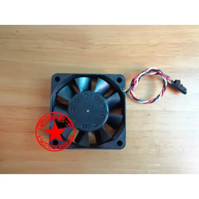 NMB-MAT 2406KL-04W-B36 LS1 DC 12V 0.14A 3-Wire 60x60x15mm Server Cooling Fan