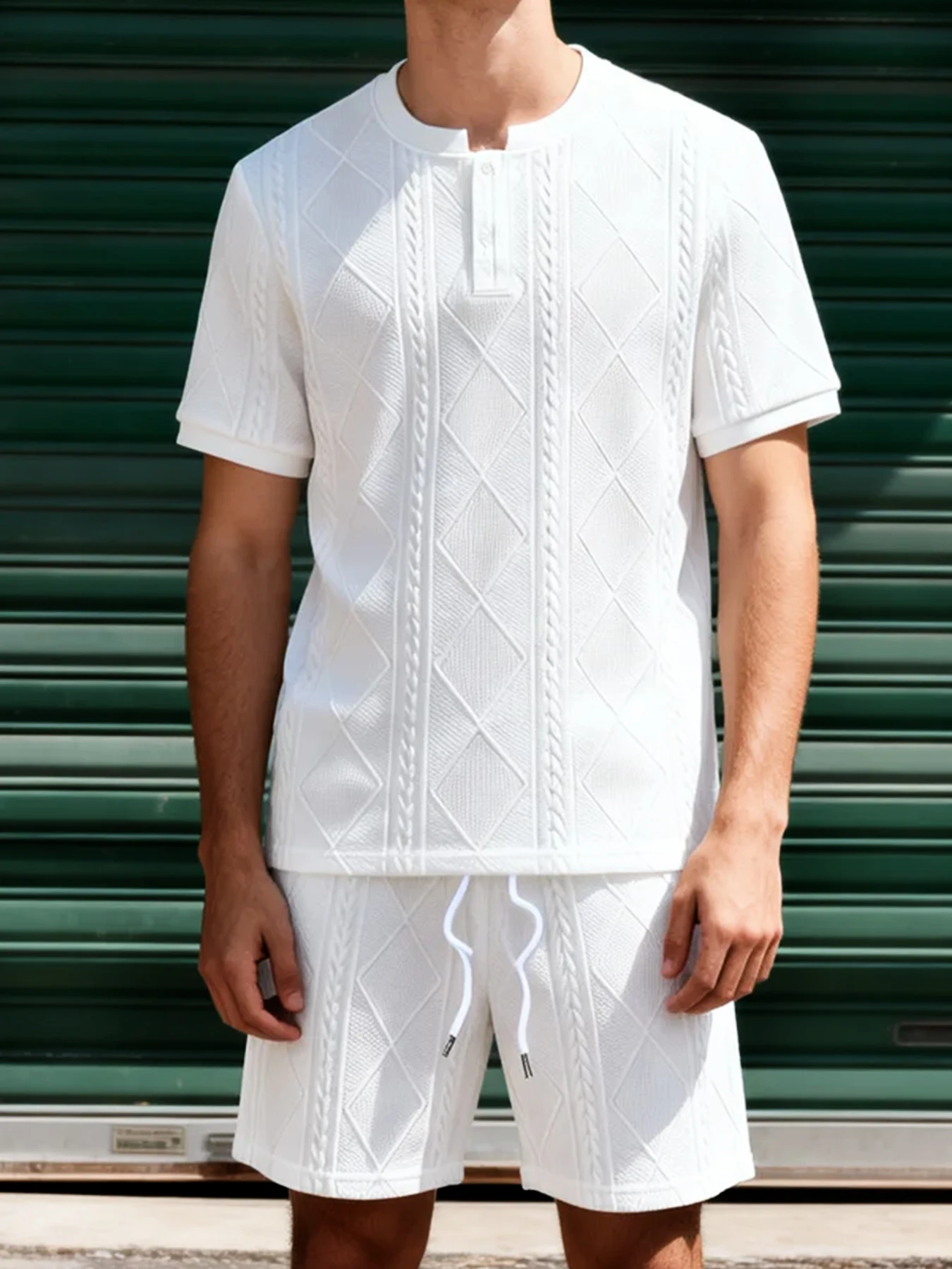 Three-Dimensional Diamond Jacquard Texture Men's Two-Piece Set, White Casual Loose Henley Collar Short-Sleeve T-Shirt and Drawstring Shorts, Men's Summer Daily Outfit Set