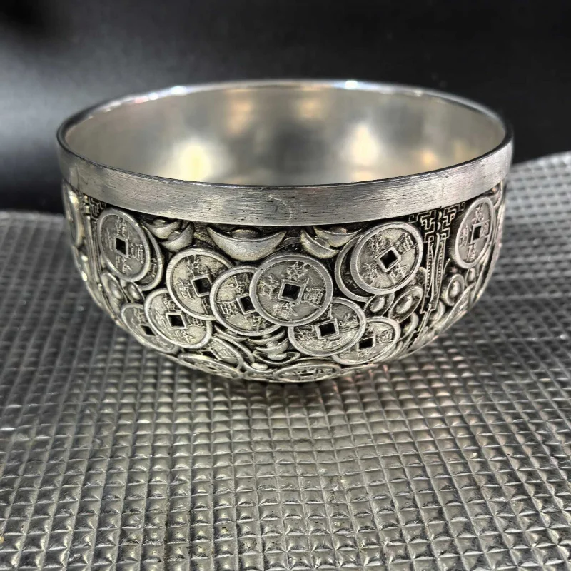 Gilt Qing Dynasty Qianlong Tongbao copper coin gold bowl, treasure bowl, embossed coin bowl, craft ornament