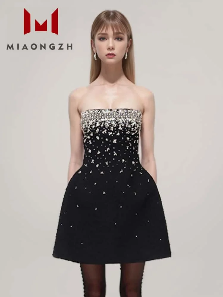 

High End Fashion New Diamond Spliced Evening Dress For Women Slash Neck Sleeveless Temperament High Waist Female Party Dresses