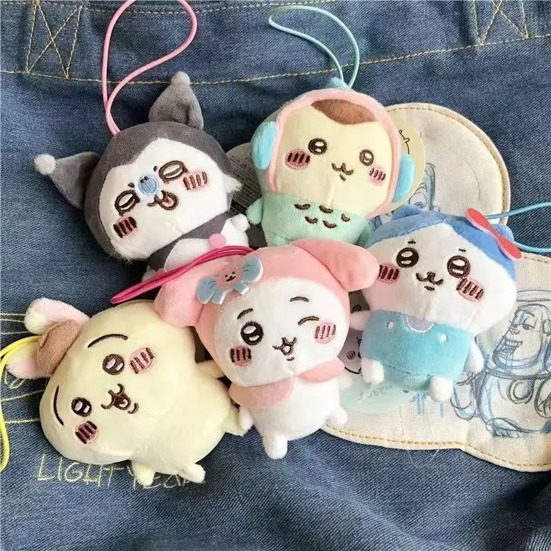 

Плюшевая игрушка-брелок Chiikawa: коллаборация Sanrio с персонажами Hello Kitty, My Melody, Kuromi, Sachi.