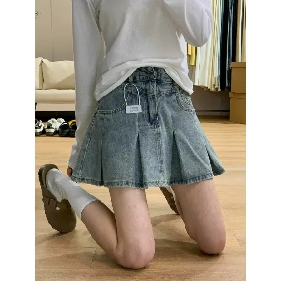 

【HOT】Vintage blue hot girl bag hips pleated denim short skirt women's thin spring and summer 2026 high waist A-shaped skirt pea