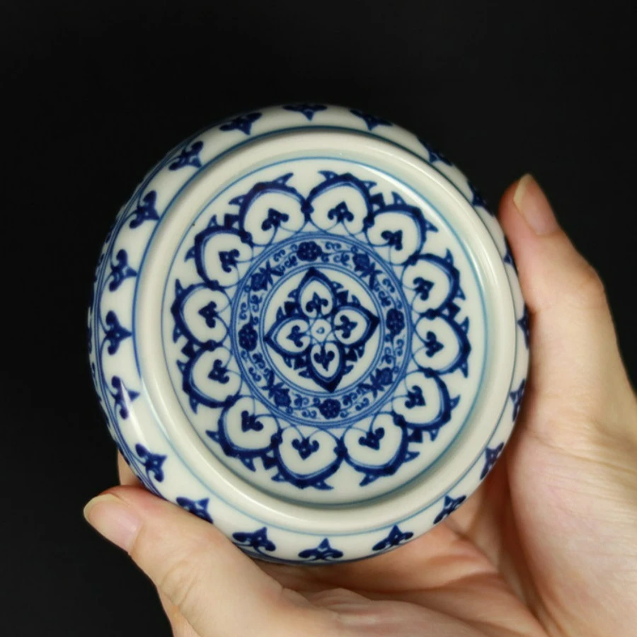Blue White Porcelain Lid Rest Jingdezhen Handmade Auspicious Floral Pattern Tea Table Decor Accessory Home Office Desk Display