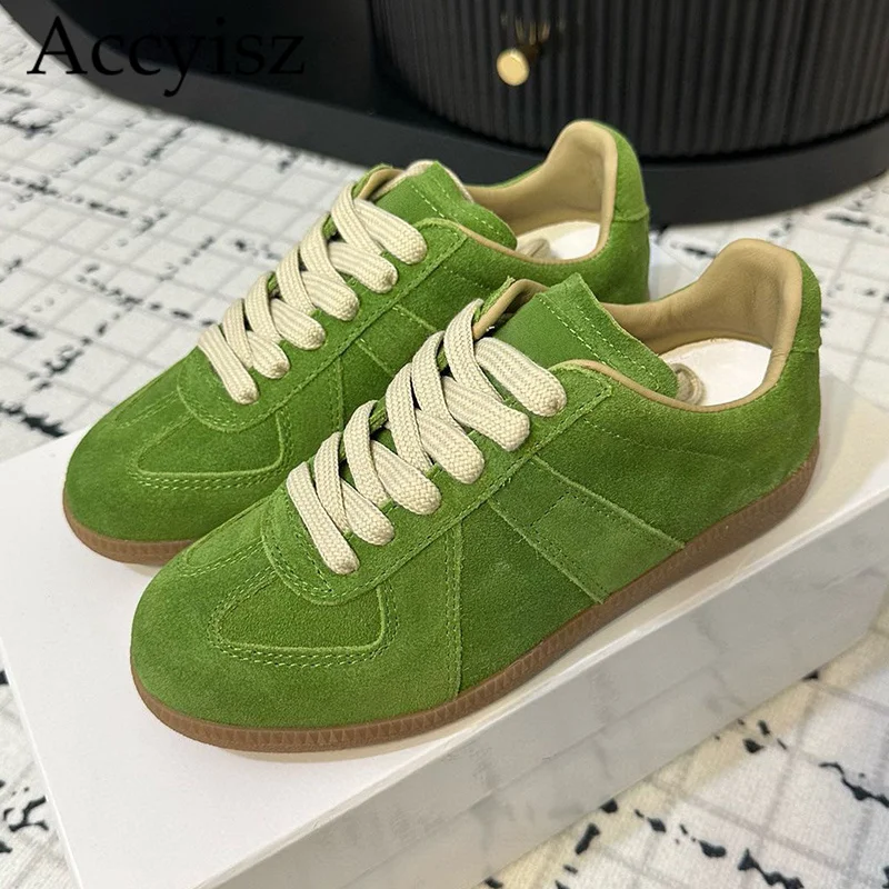 

Genuine leather splicing design flat bottomed mixed color elevated casual shoes simple and versatile walking shoes unisex