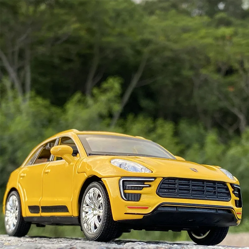 1:32 Porsches Macan SUV Alloy Car Model Diecasts & Toy Vehicles Metal Car Model Simulation Collection Childrens Gift A43