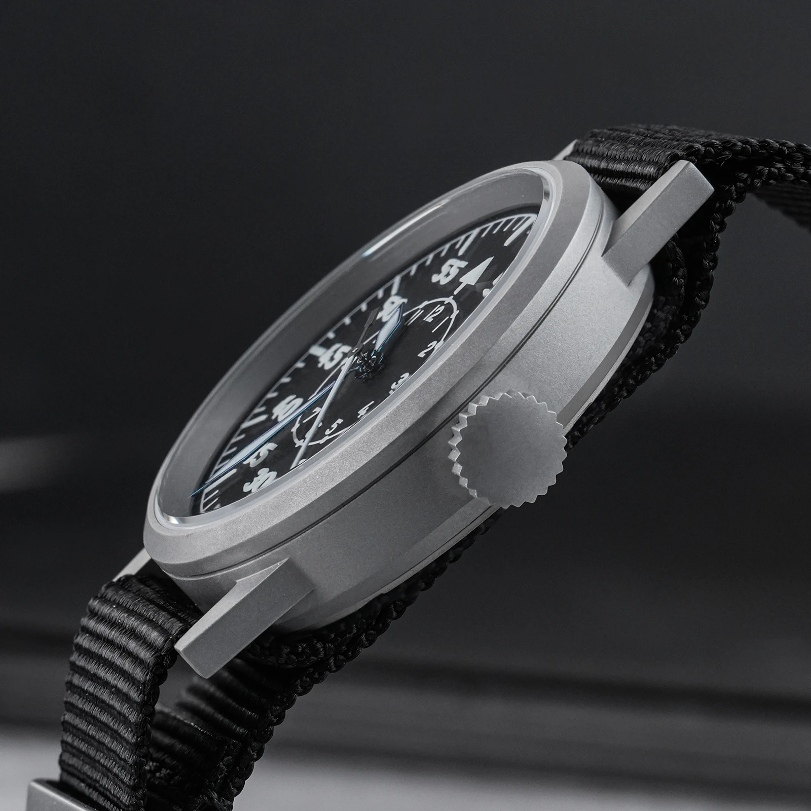 militado ML10 Quartz Watch VH31 Sweeping Second Movement 316L sandblasted coating Sapphire BGW9 Luminous 100m Waterproof Watch