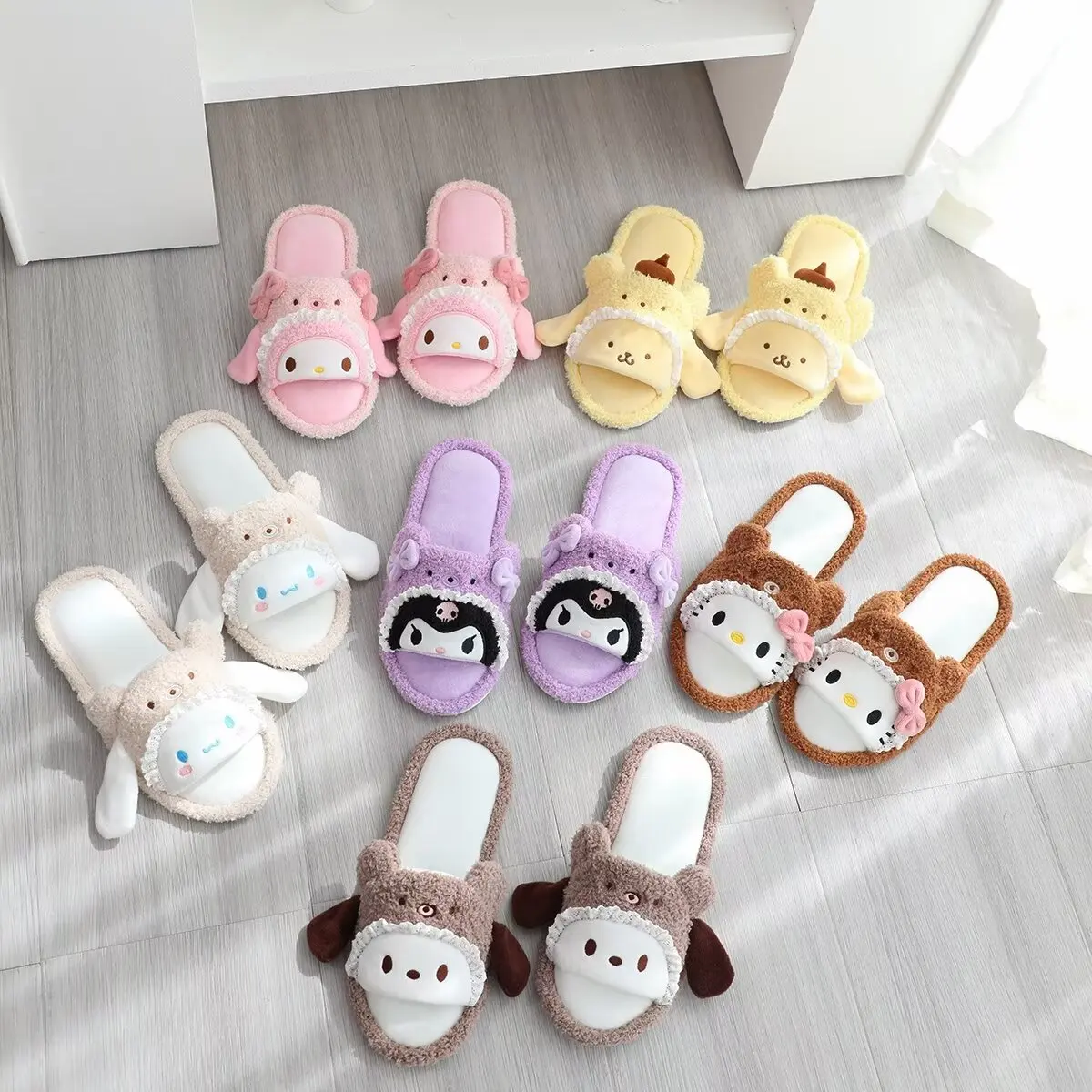 Saniro Schattige Slippers Kuromi Mijn Melodie Open Tenen Indoor Schoenen Cinnamoroll Pochacco Cartoon Schoenen Flat Antislip Meisje