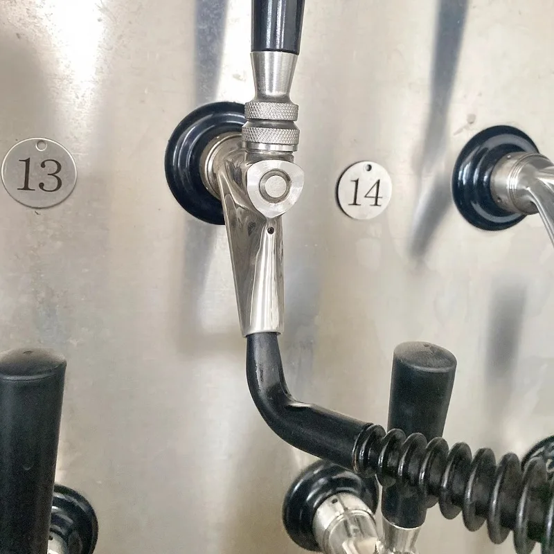 Beer machine head cleaning wine wall  high temperature steam cleaning pot  machine tool