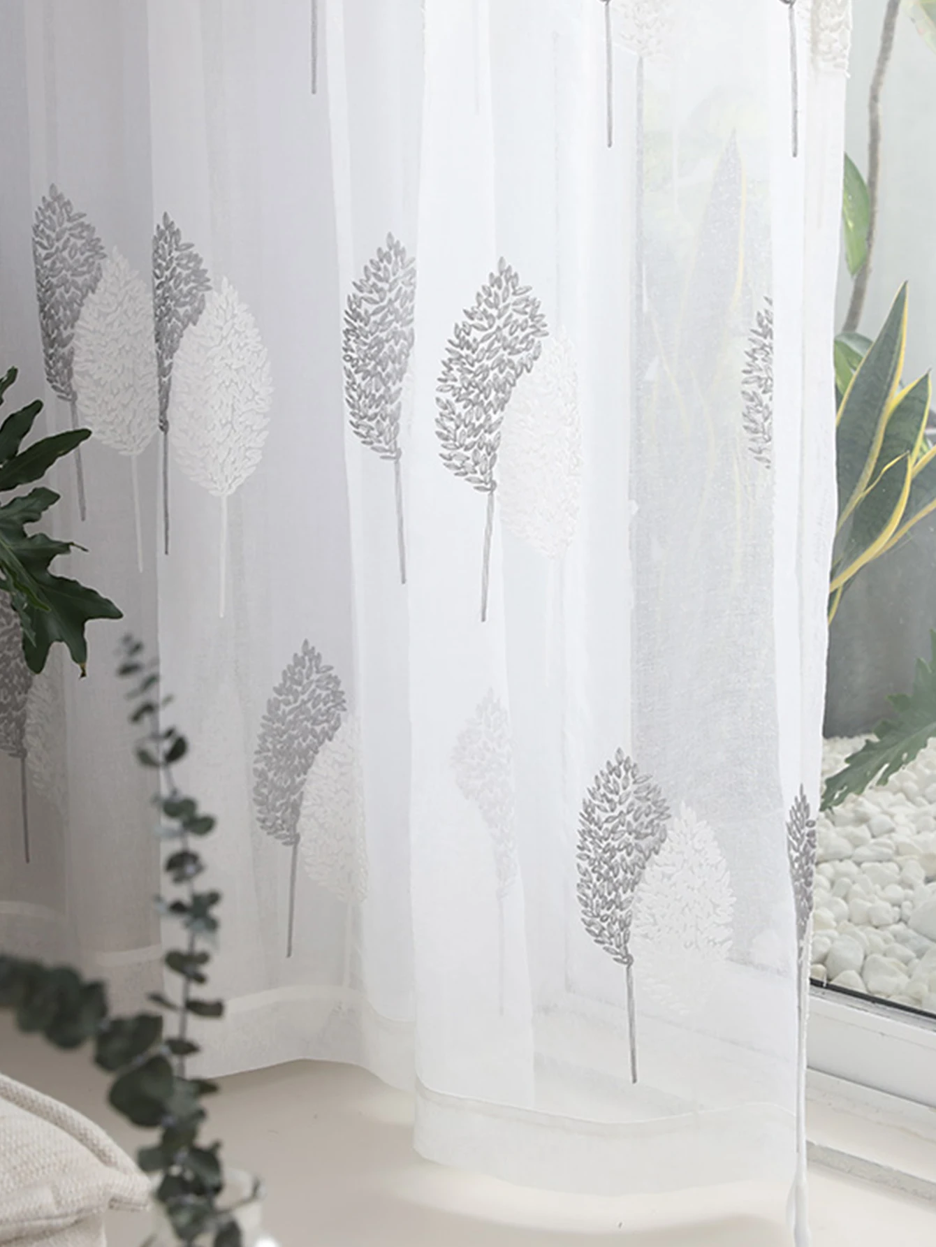 1pc Polyester Single Panel Vorhang, nordische Blatt bestickt Doppels chicht für Wohnzimmer