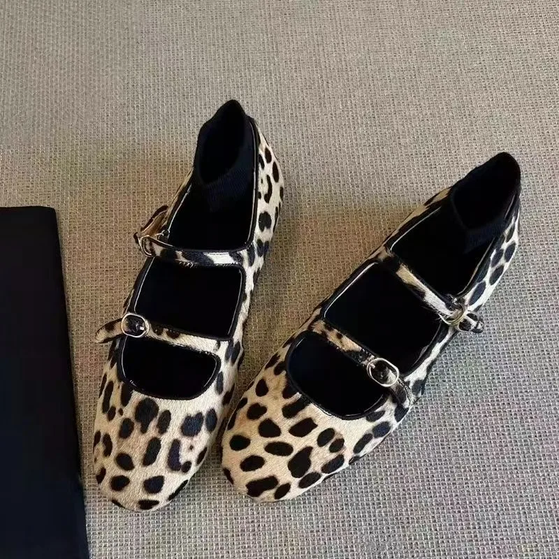 حار بيع الموسم نمط جديد لينة أسفل ماري جين الأحذية المسطحة النساء الضحلة ليوبارد طباعة الشقق الرجعية جولة