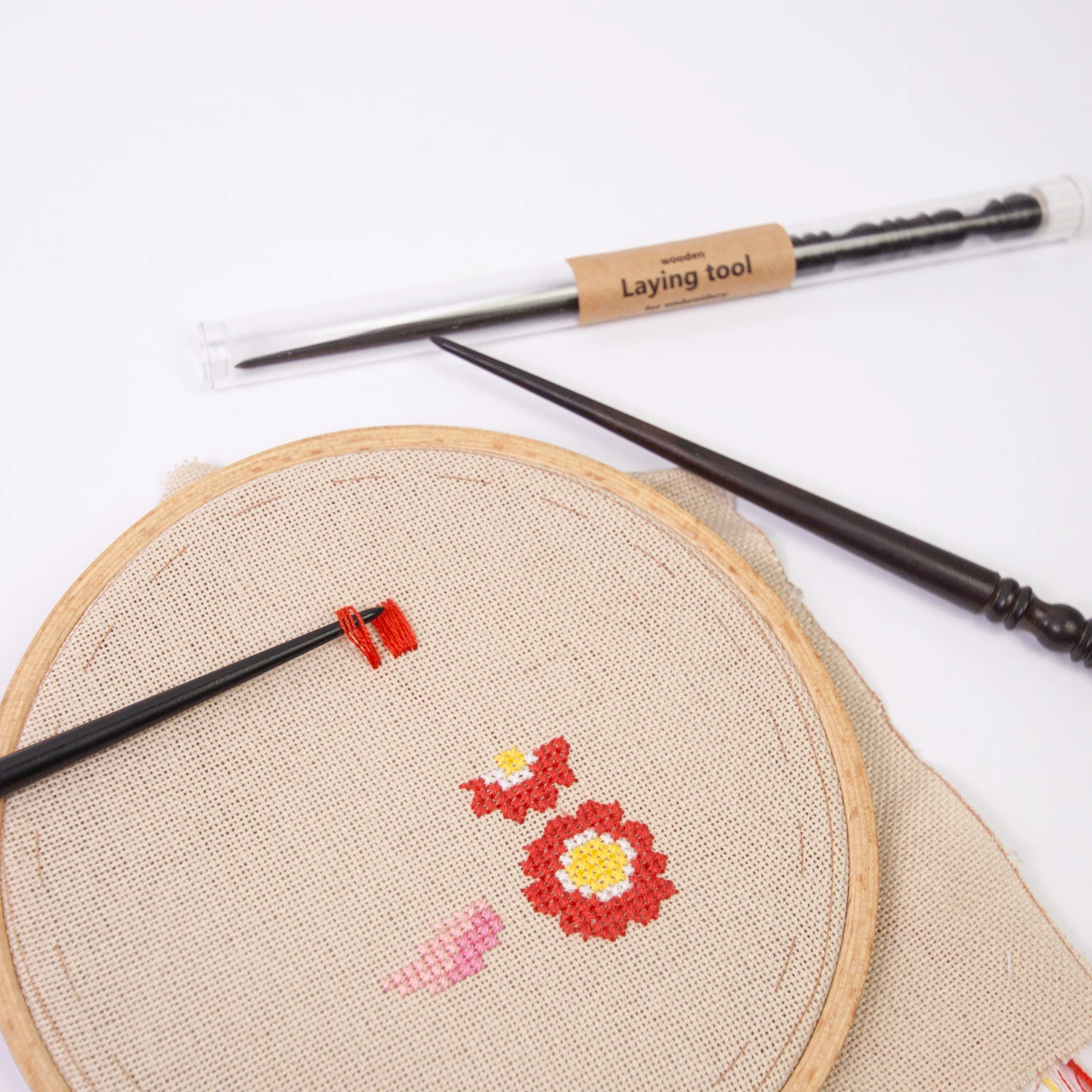 Laying tool 6.3inch for Needlepoint, Portable Precision Stiletto Handy, Precision Placement Scratch Awl, Handy for Getting Seams