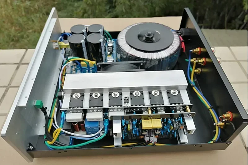 

AC220V 500W*2 high power HIFI 2.0 channel home Stereo audio amplifier original ON NJW0281 NJW0302 or JP TTC5200 TTA1943 tube