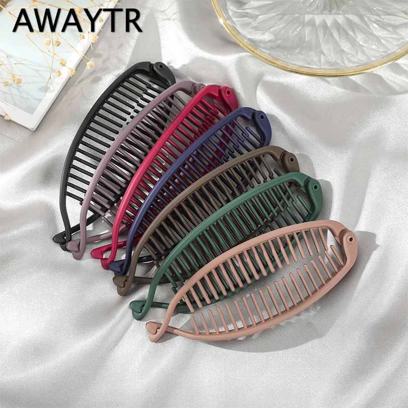 

AWAYTR Women Hair Claw Clip Thick Hair Hair Clip For Girls Clincher Combs 13CM Barrettes Hairpin Fishtail Clip Hair Accessories