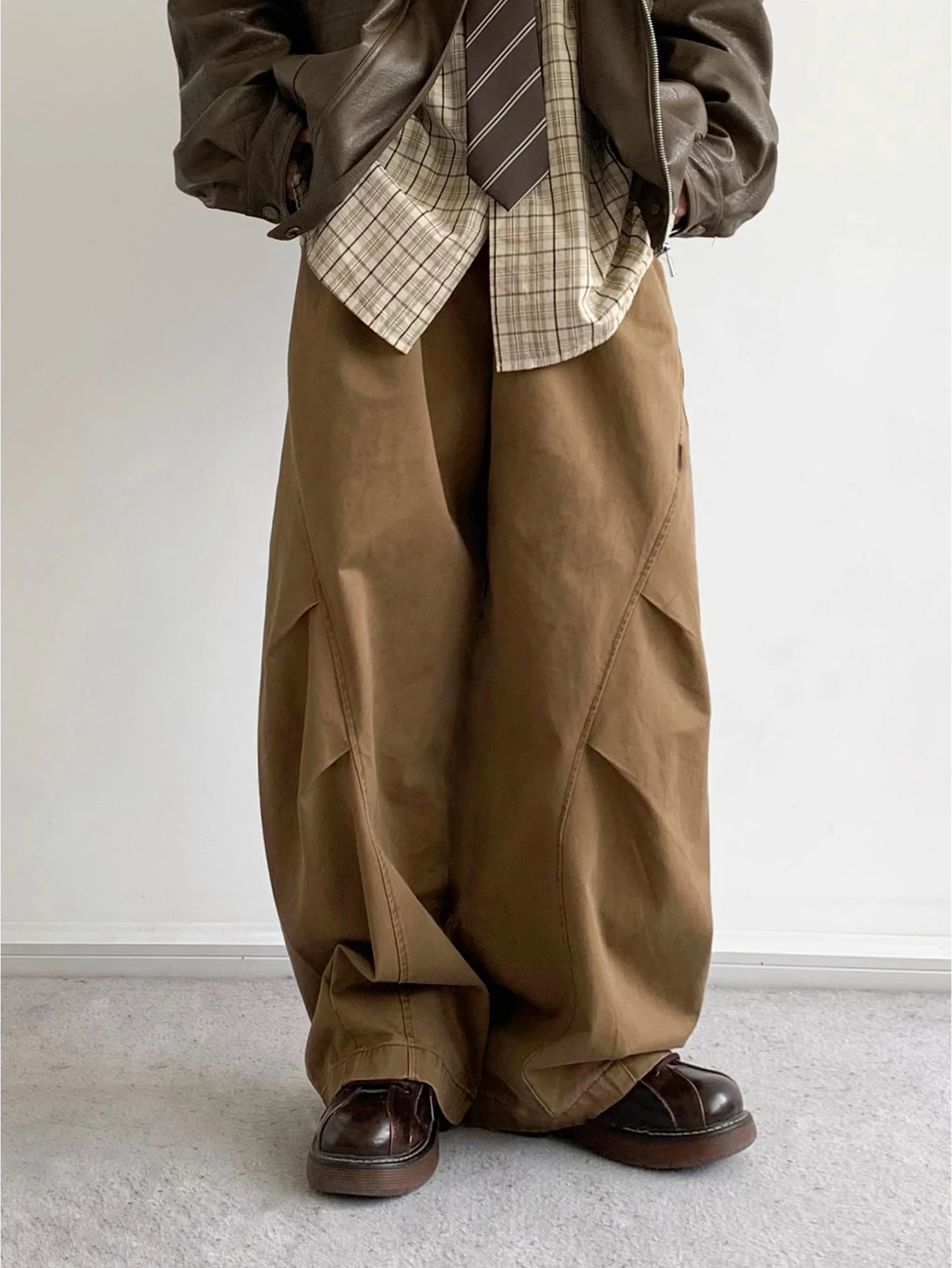 

Мужские повседневные брюки больших размеров: свободный крой, комфортные, модные, подходят для ежедневных прогулок и путешествий