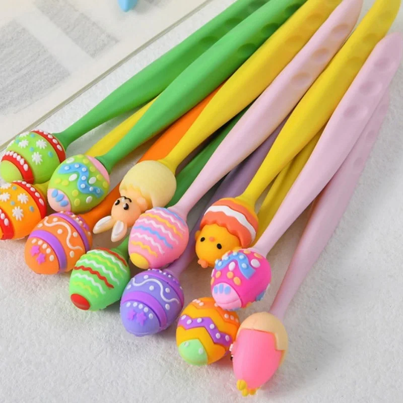 5-Pack of Erasers in Random Colors, Egg-Shaped Long Erasers with Triangular Grip, Cartoon Student Stationery Prizes, Ergonomic Hole-Punched Erasers