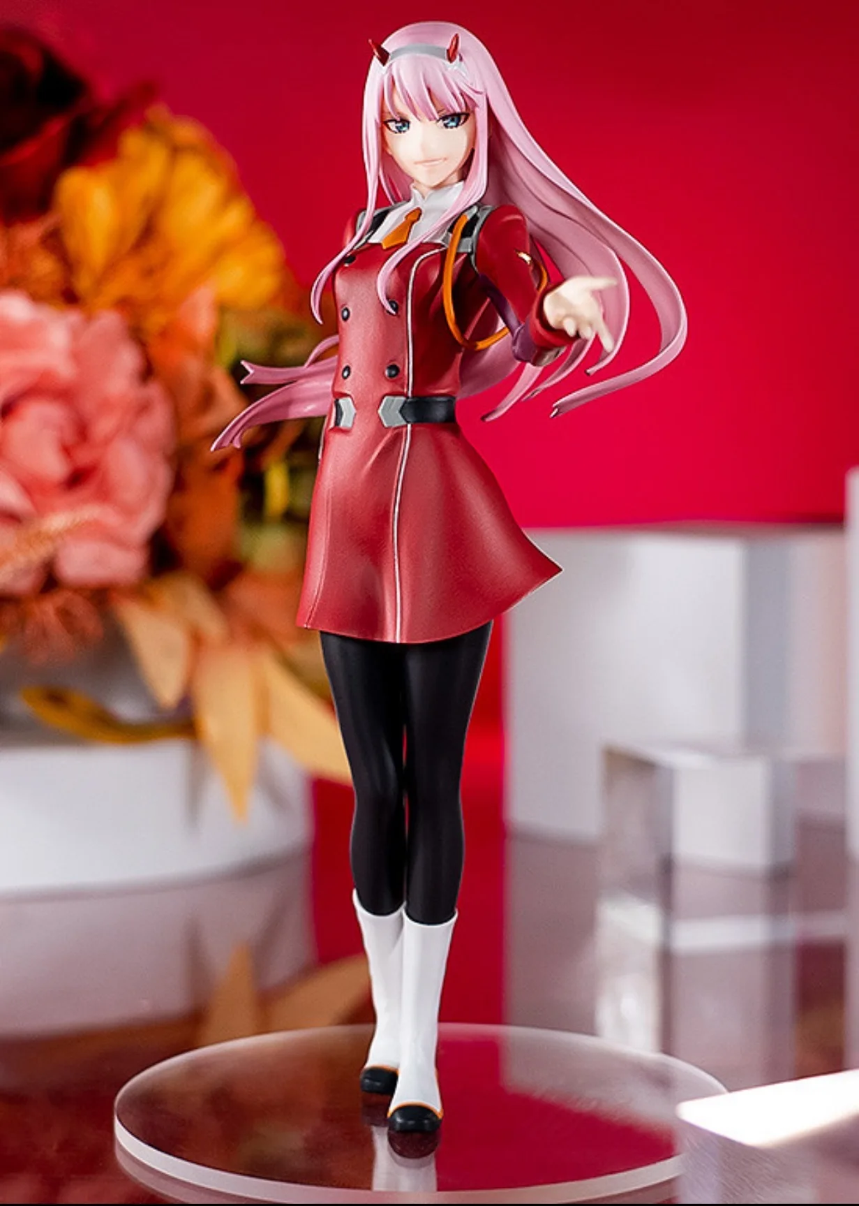 18cm DARLING in the FRANXX Anime Figure Zero Two 02 Action Figure Kawaii Standing Beautiful Girl PVC Collection Model Doll Toys