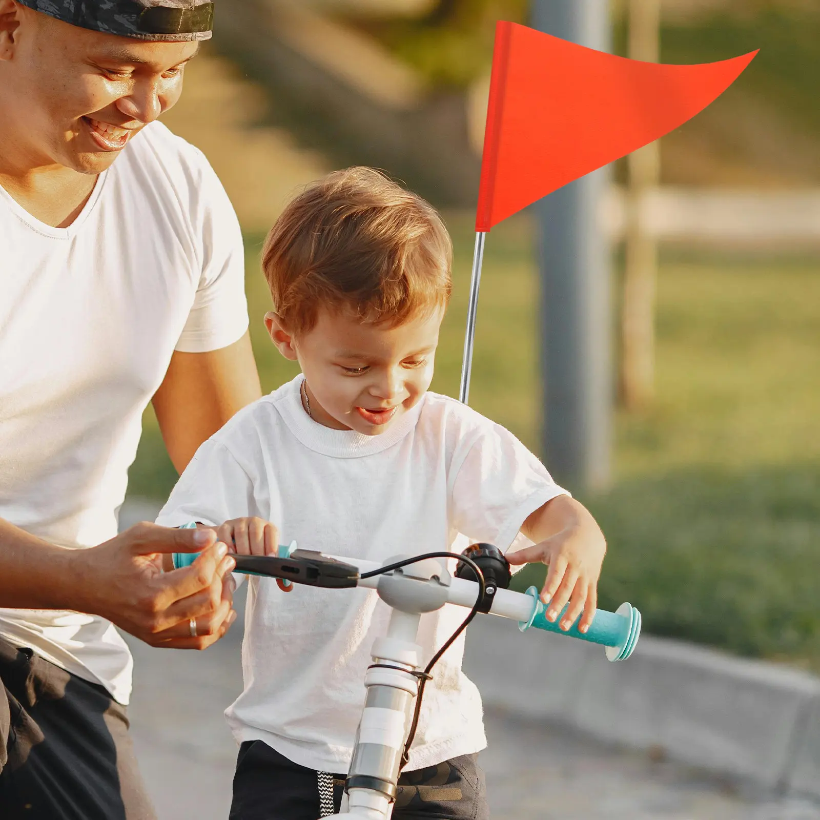 4Pcs Replacement Orange Triangle Bicycle Safety Flags Waterproof High Visibility Warning Flags for Kids Bikes Scooter Trailer