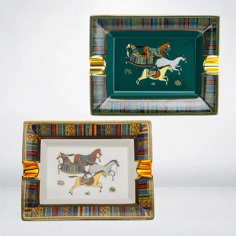 

2026 Year of the Horse commemorative LUBINSKI cigar ashtray, ceramic gilt stroke high-end cigarette plate gift box
