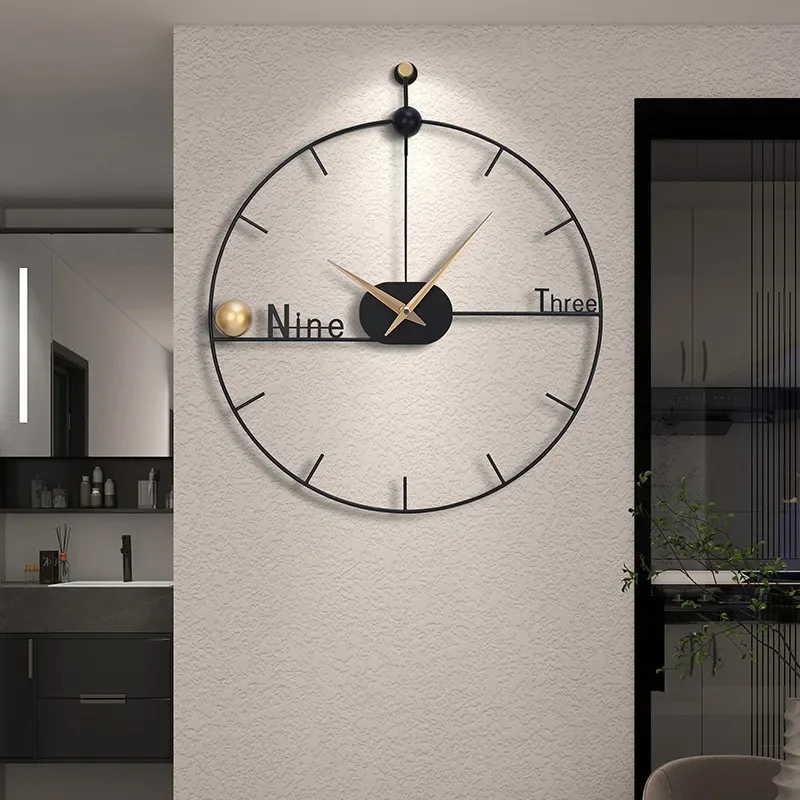 Spanish Style Minimalist Wall Clocks Simple Modern Living Room Wall Clocks Creative Metal Frame Roundness Luxury Home Decor