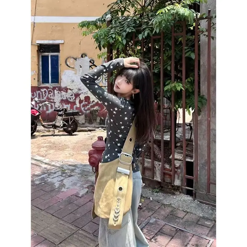 アメリカンレトロスパイシーガールシックな個性スターフルプリントデザイン長袖Tシャツ秋の新作VネックアウターY2kトップ