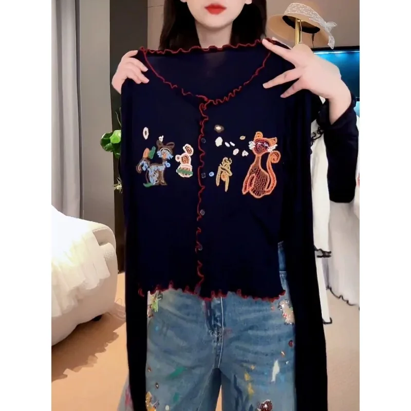 Autumn A New Casual Style, Slimming and Youthful Sun-protective Beautiful Top for Women with A Cartoon-printed Wooden Ear Design