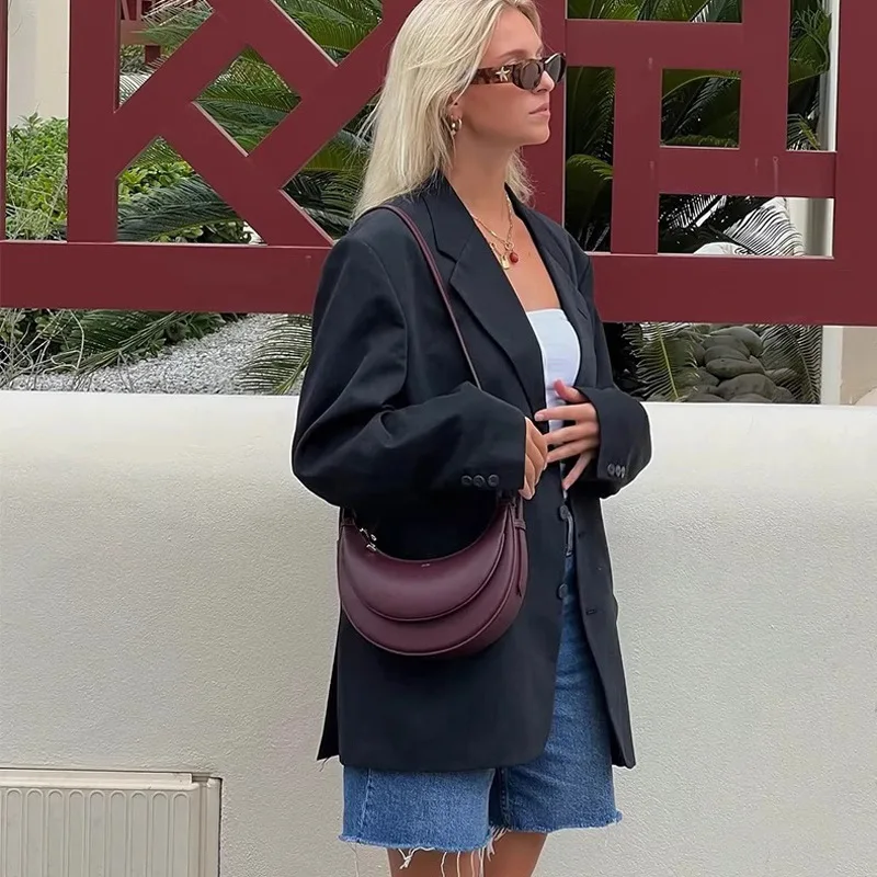 2025 new JW PEI half moon bag niche design senior sense of shoulder armpit bag leather temperament women's bags
