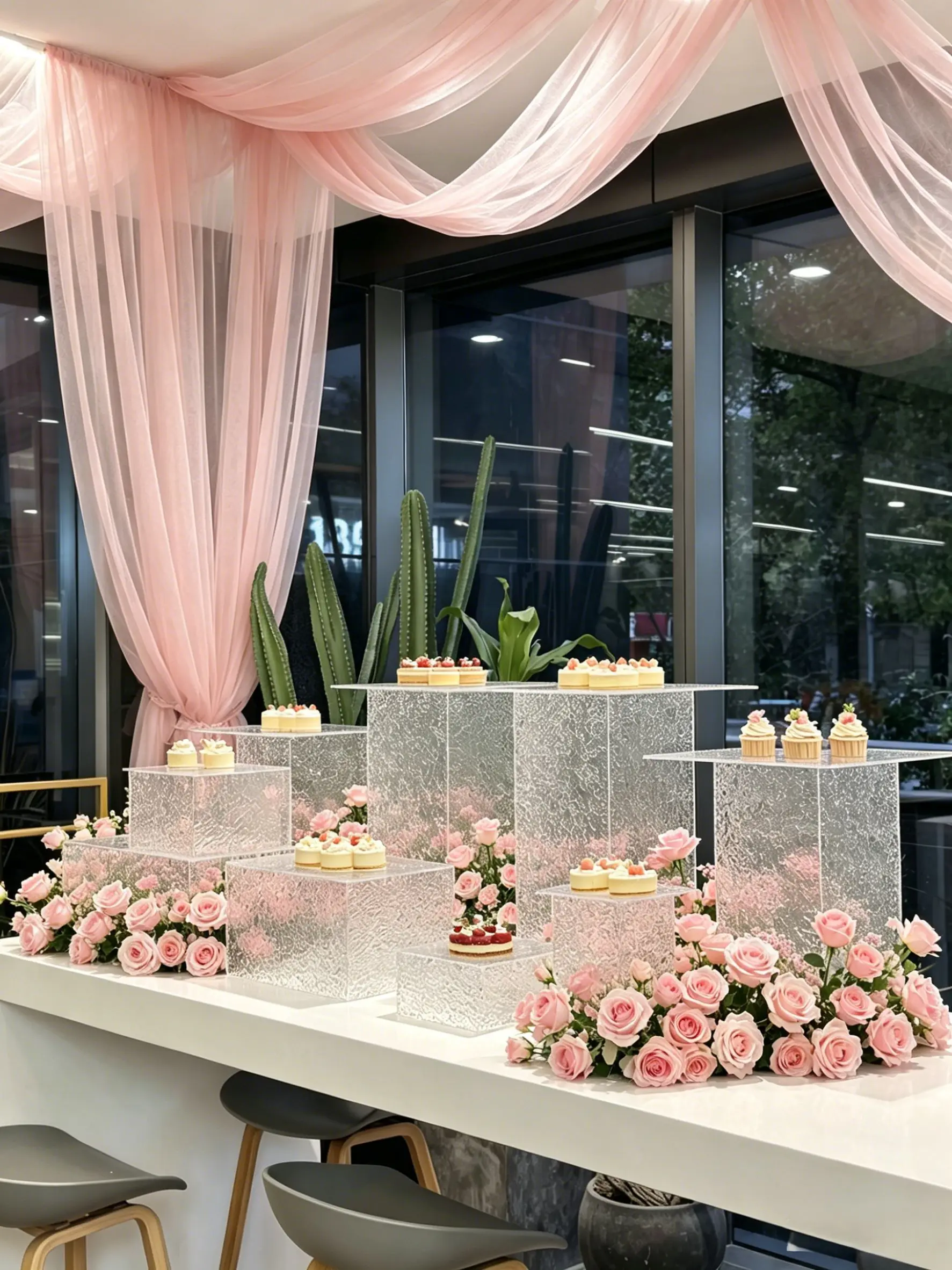 

20Pcs Clear Acrylic Buffet Food Display Riser Luxury Cake Stand for Wedding Birthday Party Sweets Flower Table Centerpiece Decor