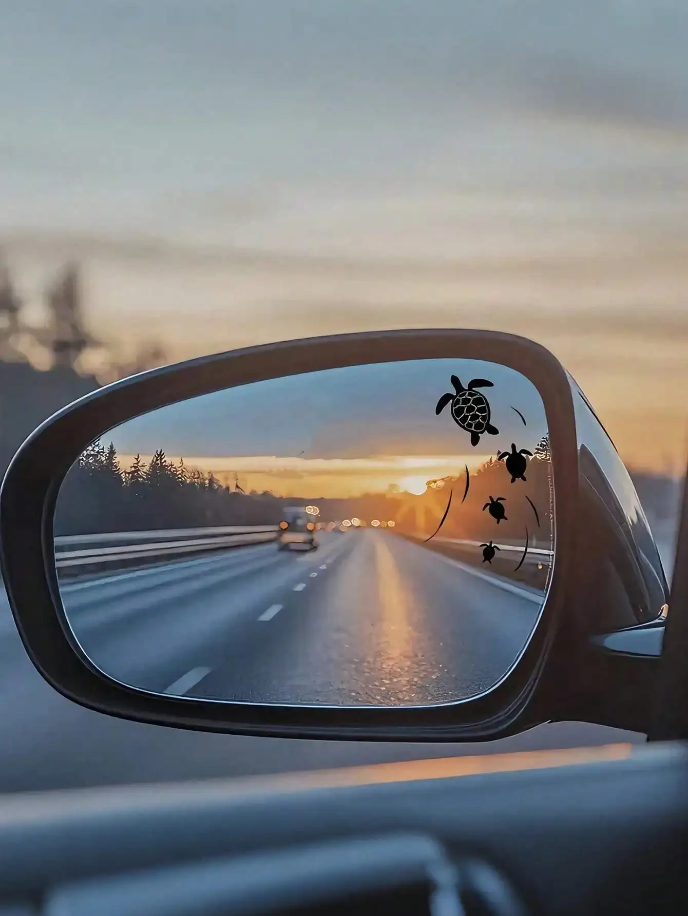 Cute Turtle Swimming Rearview Mirror Sticker – Waterproof Vinyl Material, Fun & Unique Car Decoration