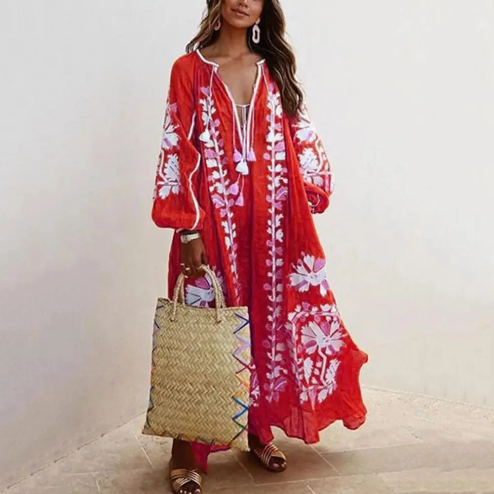 

Loose Cut Dress Bohemian Style Maxi Dress with V Neck Flowy Hem Floral Print Vacation Beach Dress for Women Long Sleeve Tassel