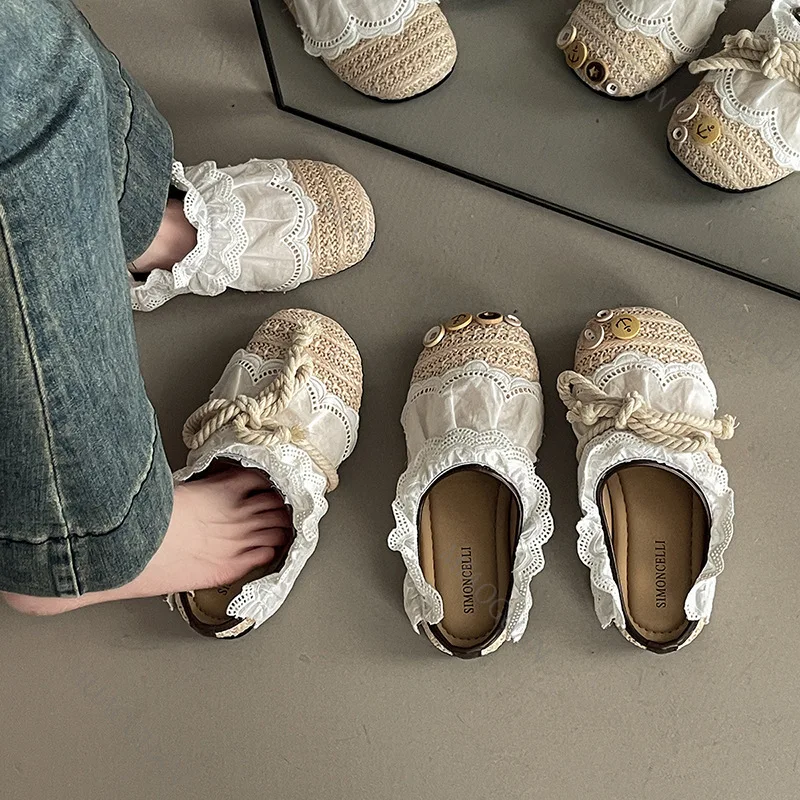 

Женские повседневные соломенные тапочки на плоской подошве, новинка лета 2023, дышащие соломенные тапочки с кружевным плетением, уличные модные удобные сабо с бантом, полутапочки
