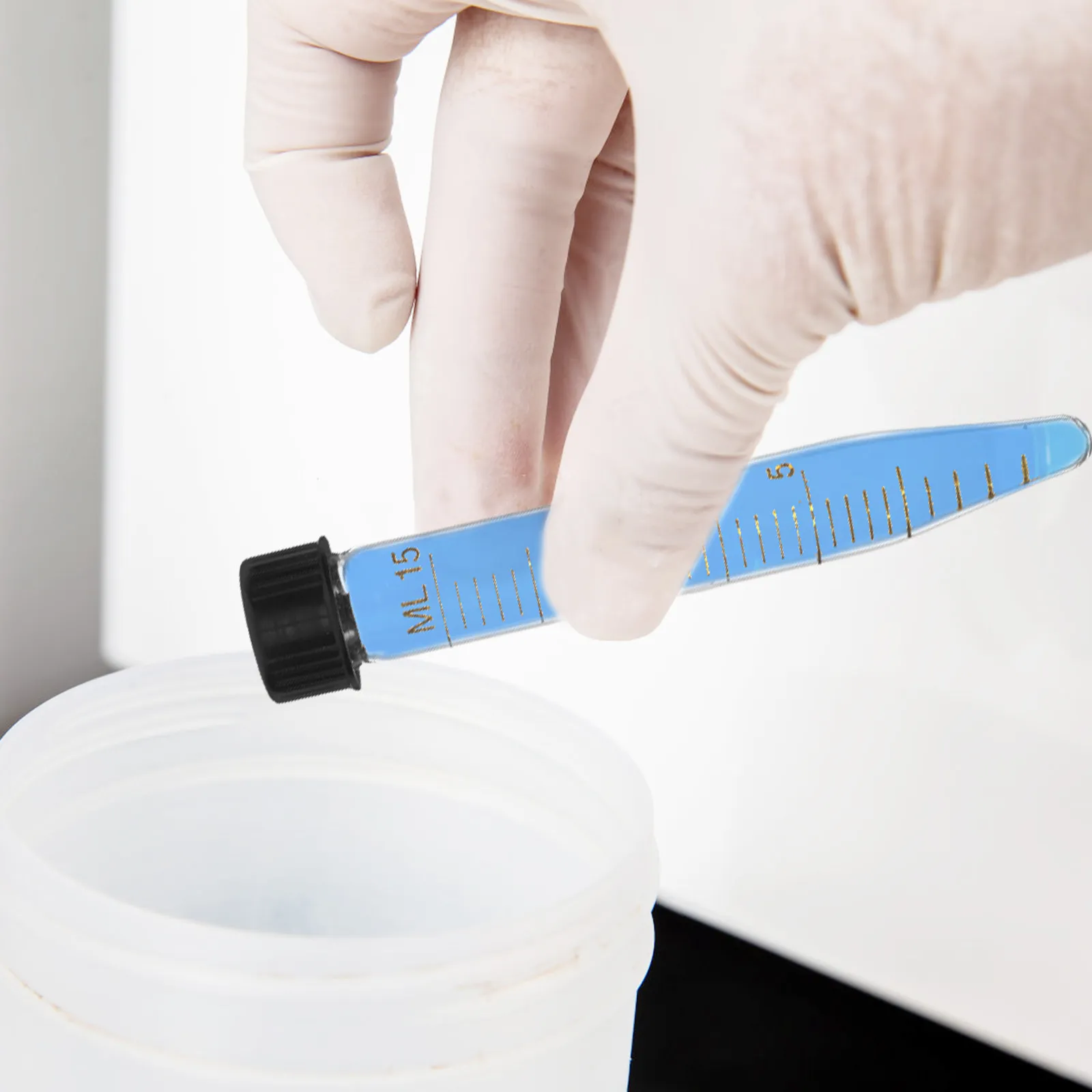 10Pcs 15Ml Lab Centrifuge Tubes with Large Unerasable White Marking Area Chemical Resistant Graduations Ideal for Molecular