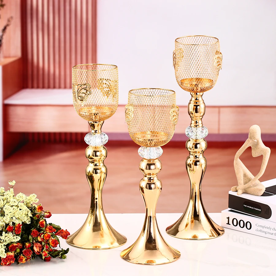 1pc Golden Metal Butterfly Candle Holder for Pillar Candle Candlestick for Dining Coffee Table Wedding Events Parties Home Decor