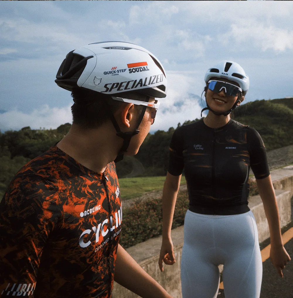 BCBE-ING Radtrikots für den Sommer, leicht, kurzärmelig, Rennschnitt, schnell trocknend, atmungsaktiv, UPF50+-Stoff, Maillot Ciclismo Hombre – Detail 5