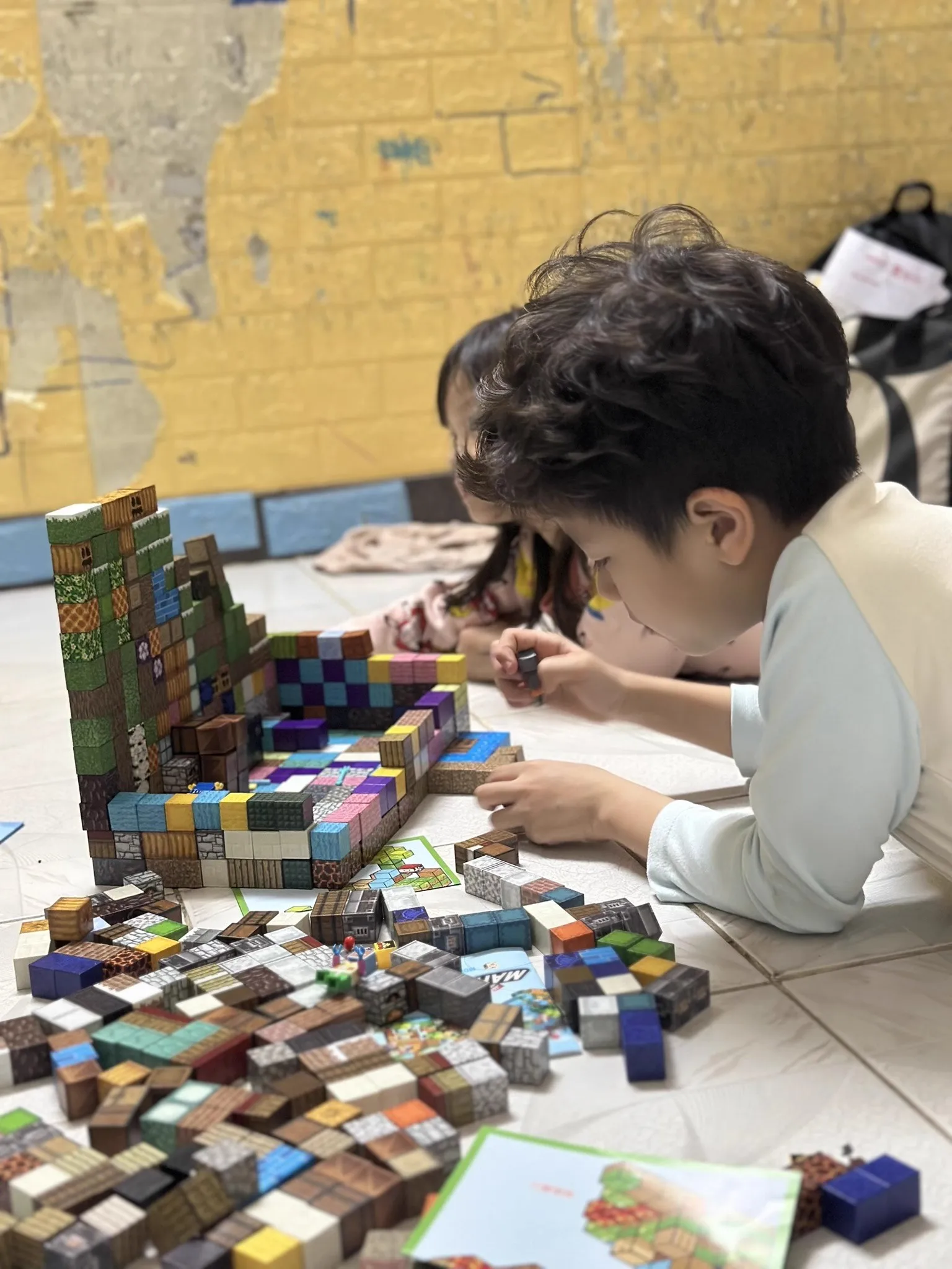 Grande boîte de rangement de 16cm, blocs de construction magnétiques, ensemble monde aimant de Mine, jouets Puzzle pour enfants, Cubes sensoriels Montessori, cadeaux d'anniversaire