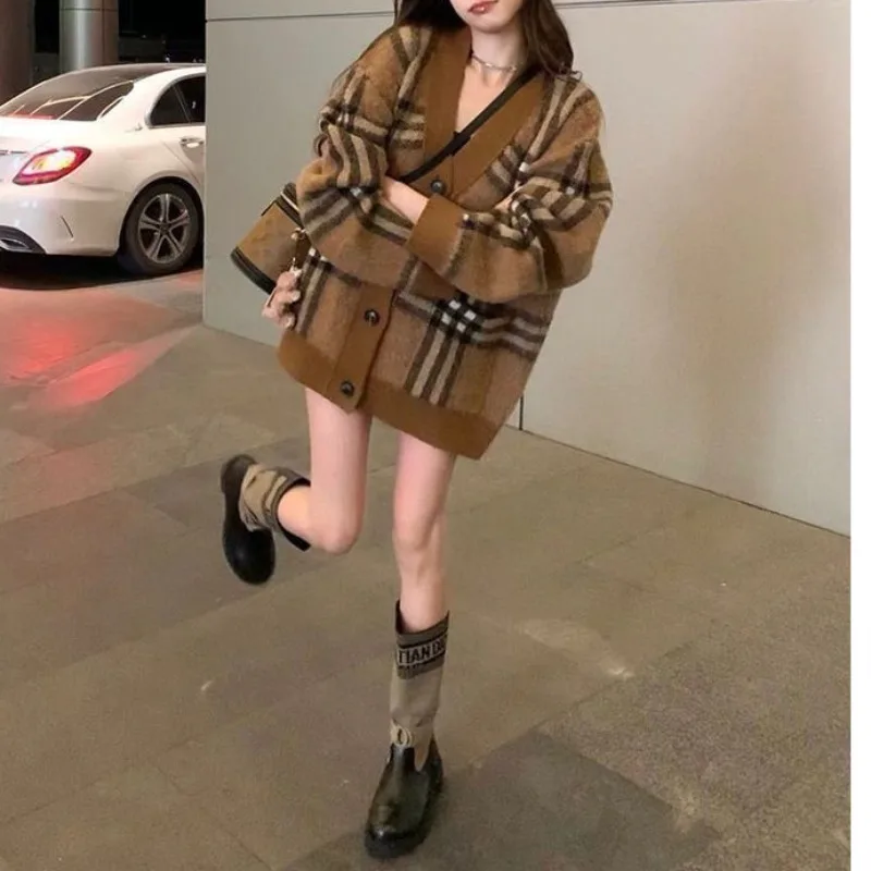 Women's Autumn Winter Plaid V-Neck Cardigan Lazy Style Fashion Casual Loose Thickened Warmth Knitted Sweater Coat